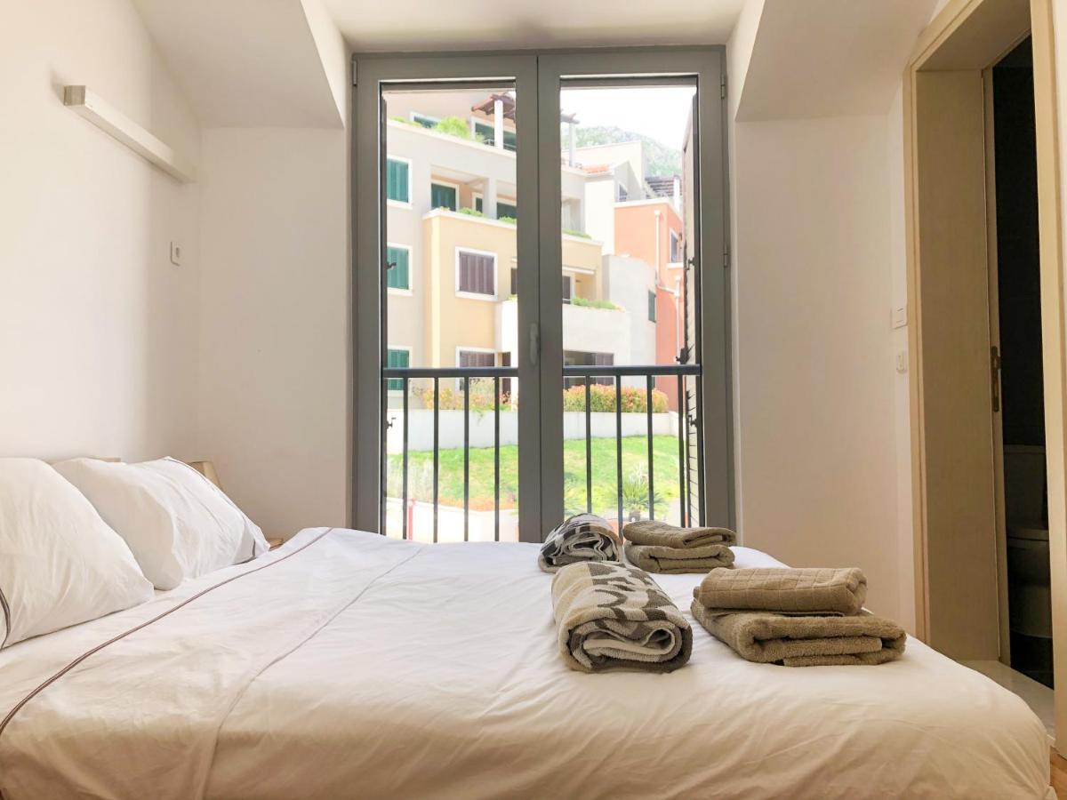 Lavender Bay Apartment D9 Donji Morinj Exterior foto
