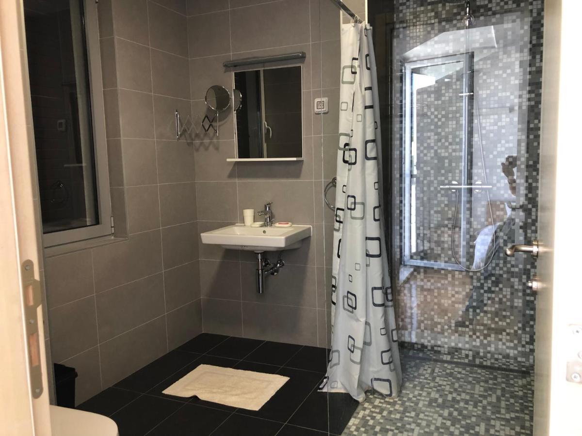 Lavender Bay Apartment D9 Donji Morinj Exterior foto